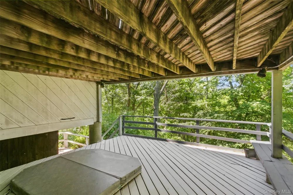 8 Cliff Court Carmel, NY 10512