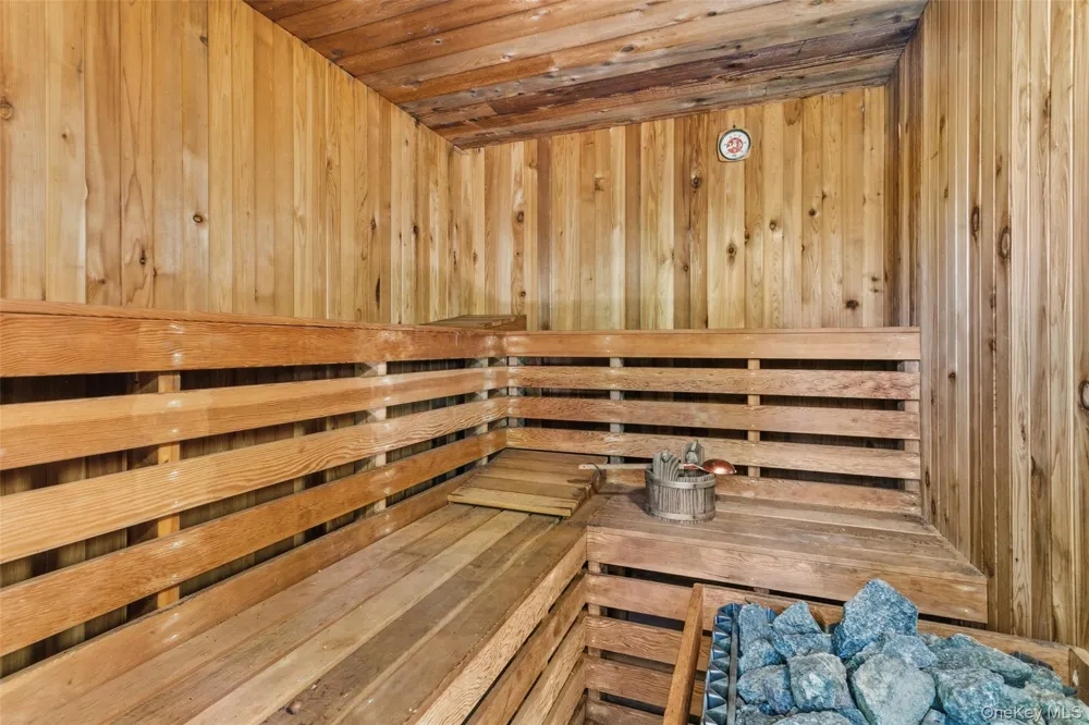 8 Cliff Court Carmel, NY 10512