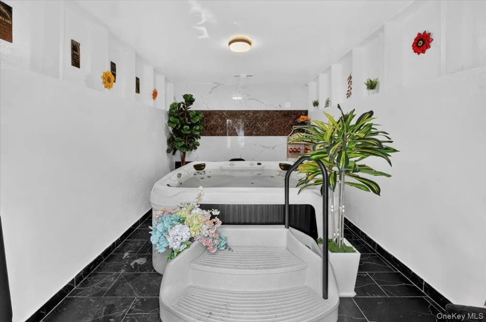 9513 85th Street Ozone Park, NY 11416