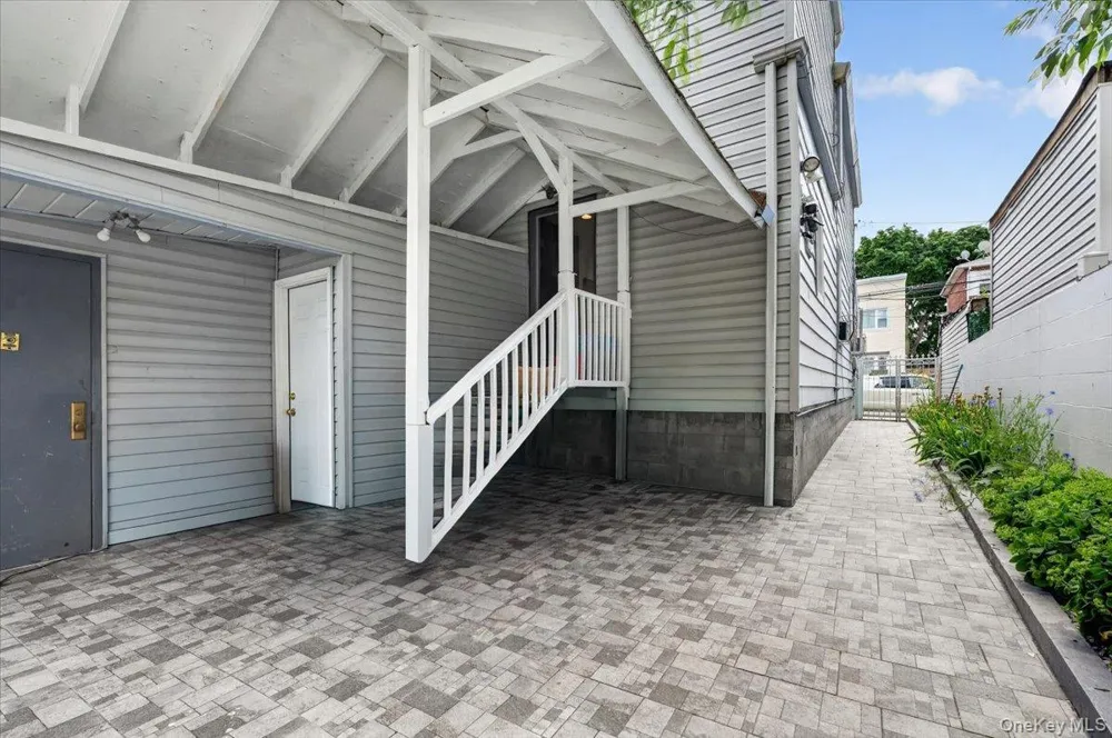 9513 85th Street Ozone Park, NY 11416