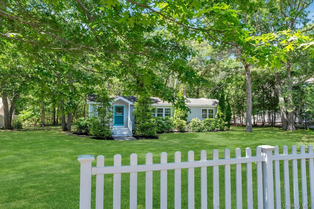 420 Sigsbee Road Mattituck, NY 11952