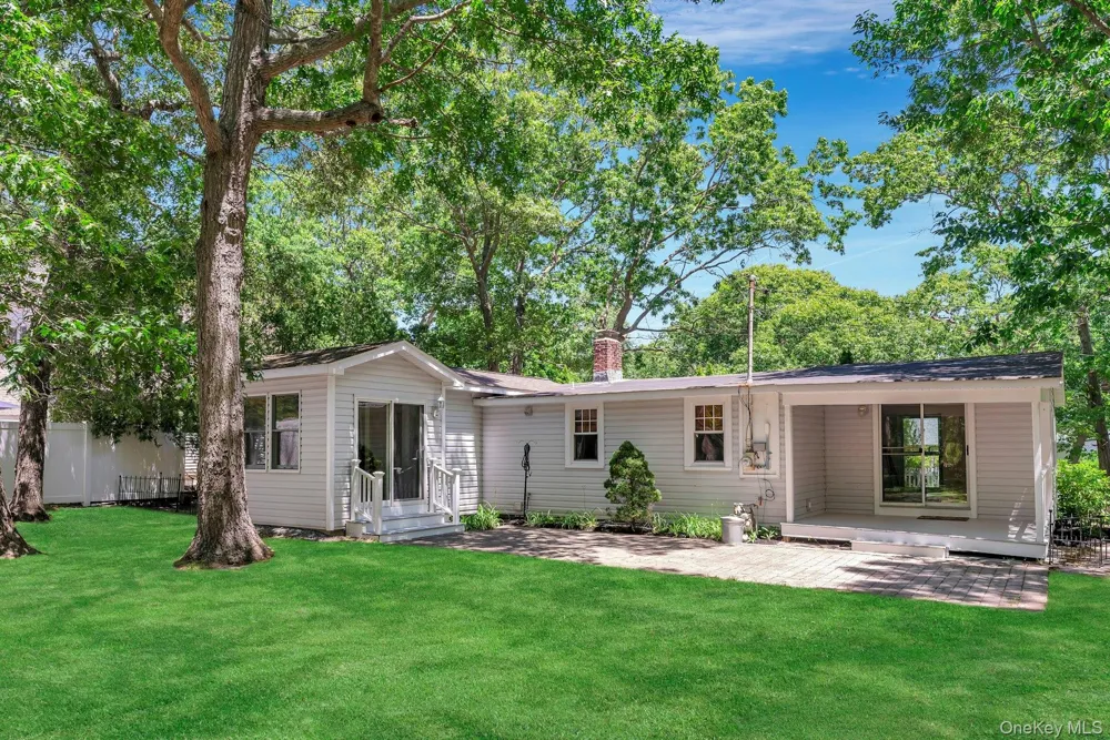 420 Sigsbee Road Mattituck, NY 11952