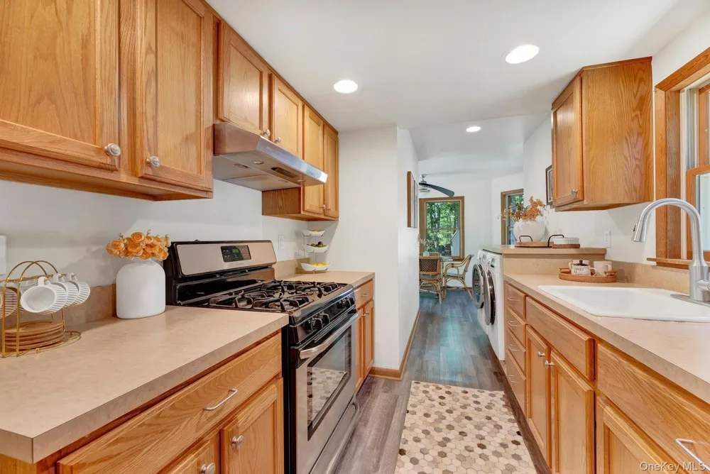 420 Sigsbee Road Mattituck, NY 11952