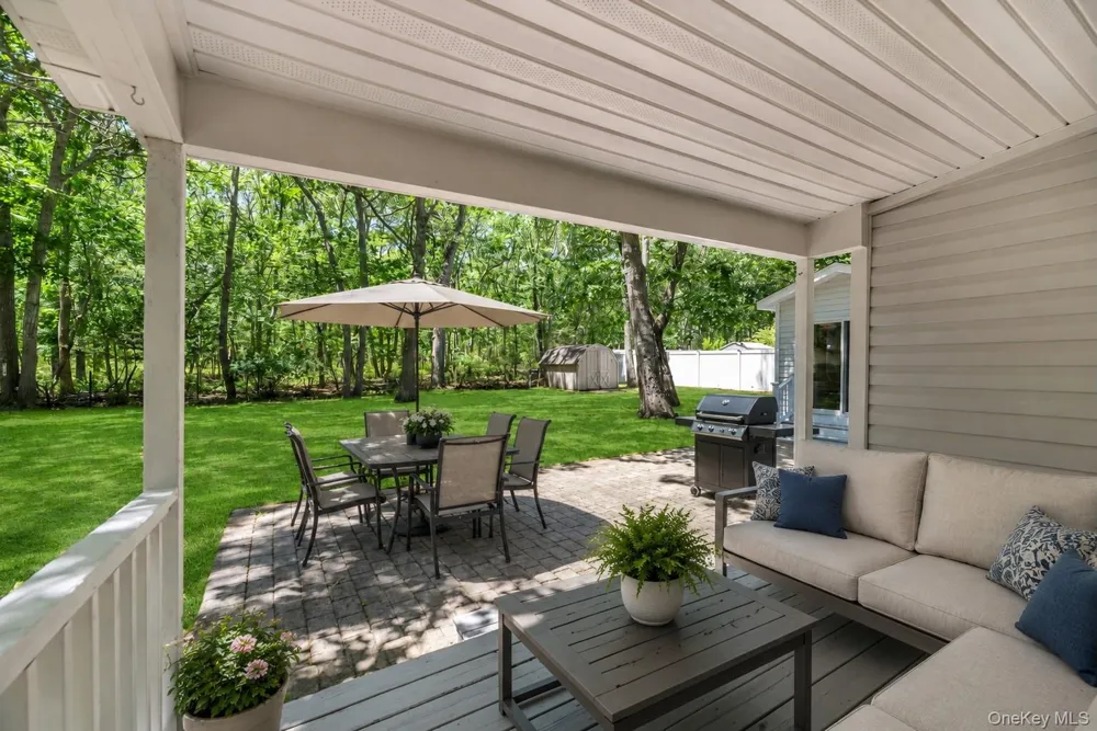 420 Sigsbee Road Mattituck, NY 11952