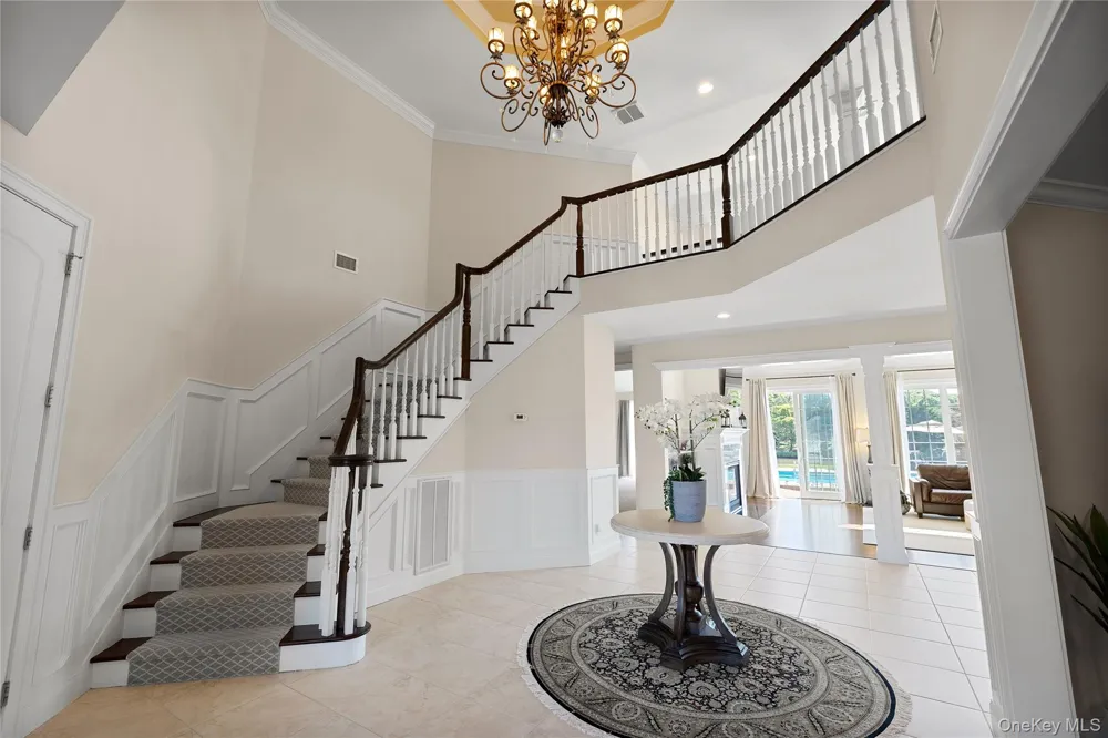65 W Bayberry Road Islip, NY 11751
