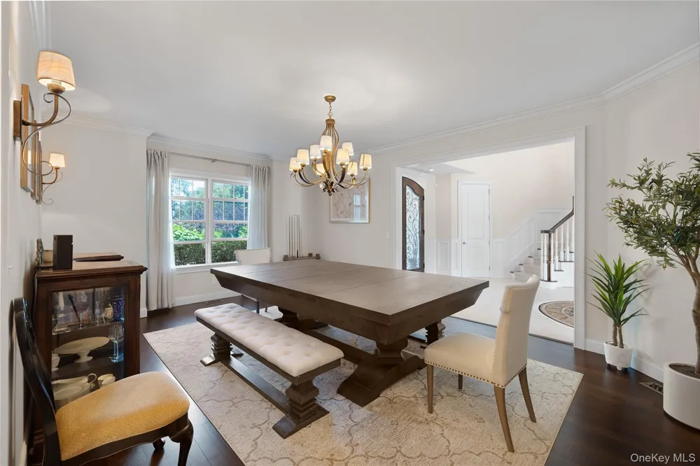 65 W Bayberry Road Islip, NY 11751
