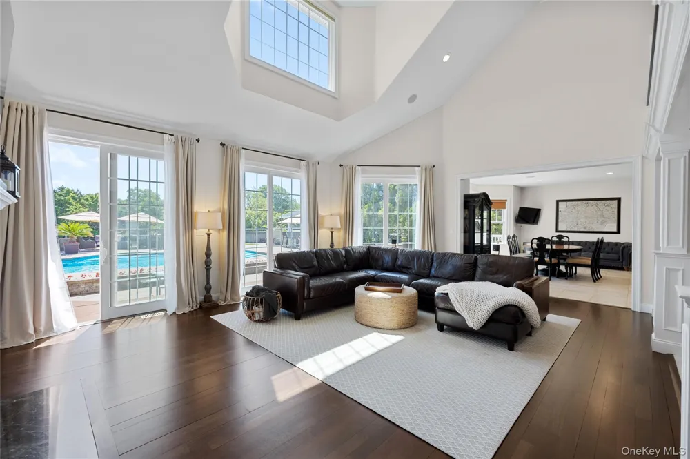 65 W Bayberry Road Islip, NY 11751
