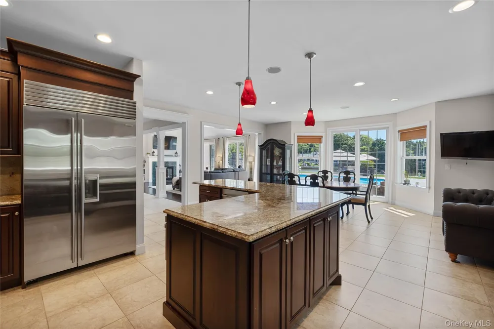 65 W Bayberry Road Islip, NY 11751