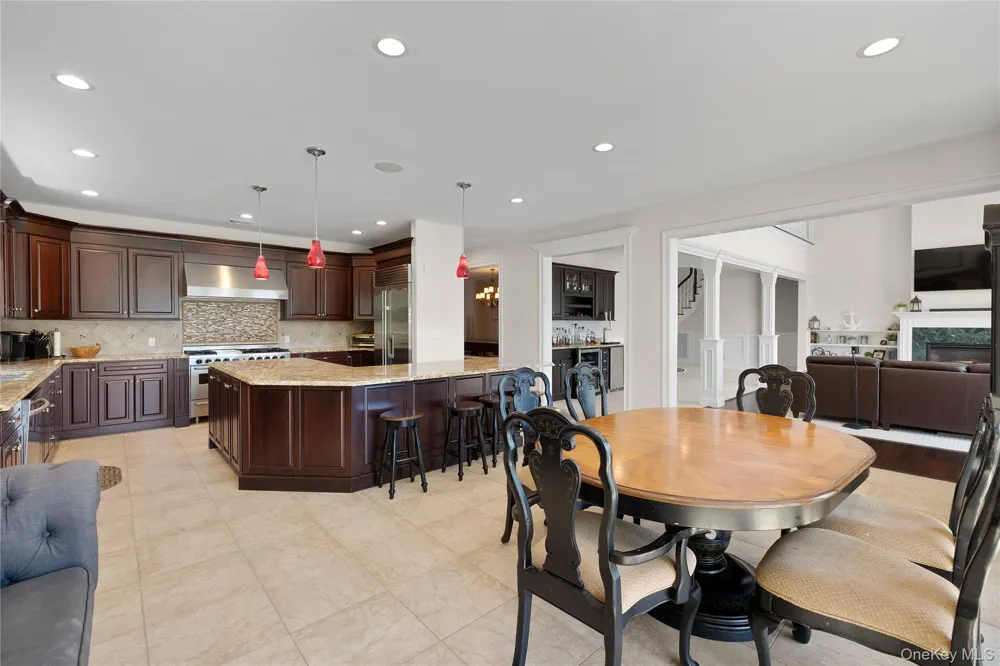 65 W Bayberry Road Islip, NY 11751