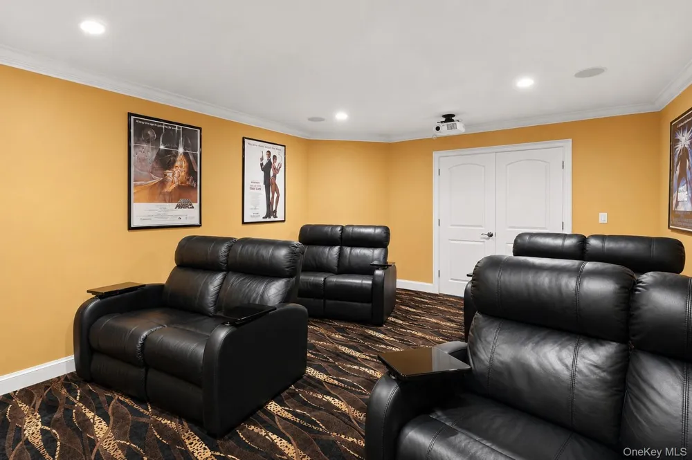 65 W Bayberry Road Islip, NY 11751