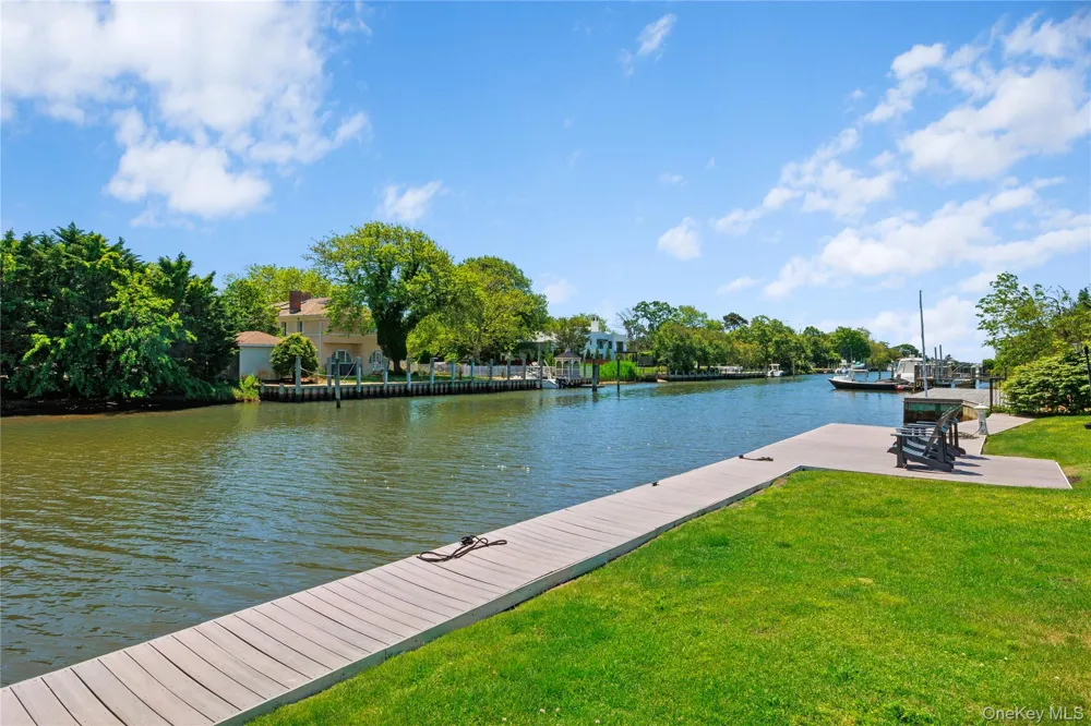 65 W Bayberry Road Islip, NY 11751