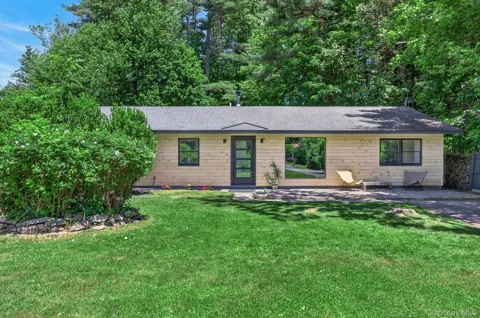 5 Lazy Brook Lane