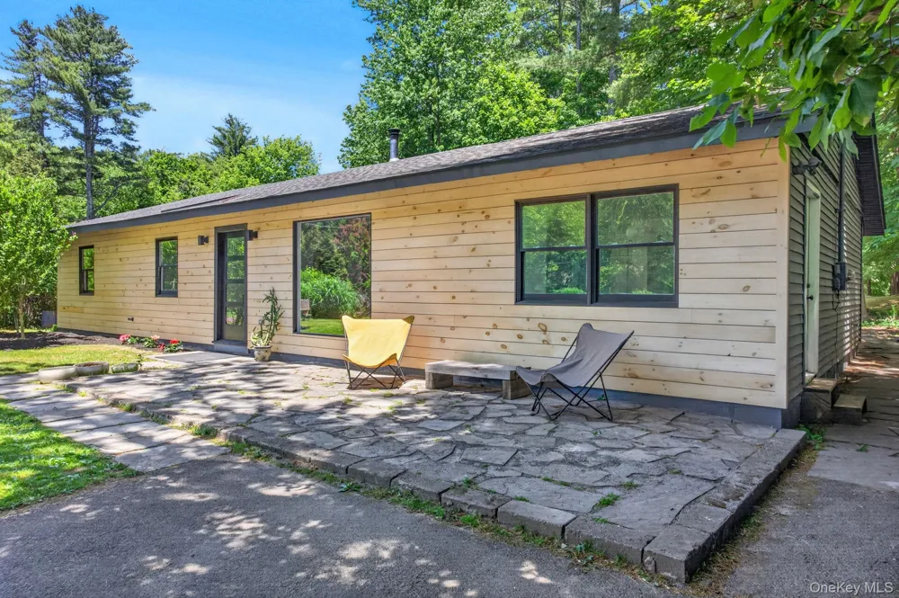5 Lazy Brook Lane Woodstock, NY 12498