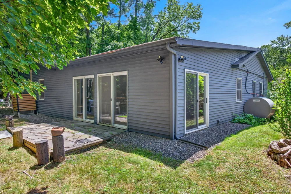 5 Lazy Brook Lane Woodstock, NY 12498