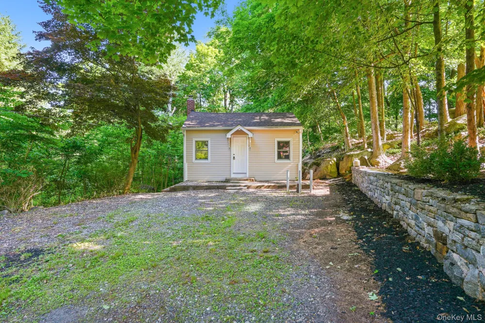 32 Lacona Drive Patterson, NY 12563