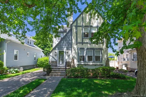 89 Lexington Avenue