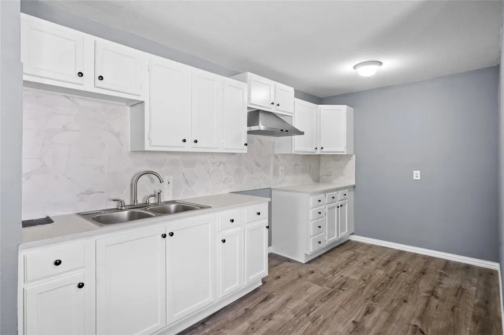13008 Horseshoe Trail Balch Springs, TX 75180