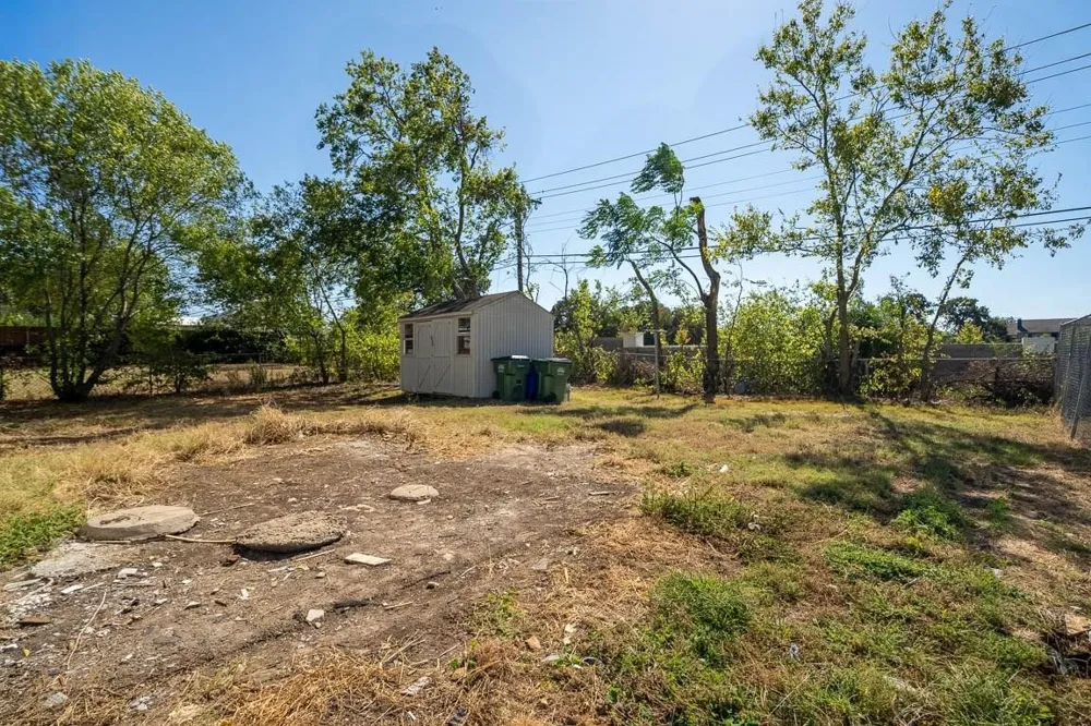 13008 Horseshoe Trail Balch Springs, TX 75180