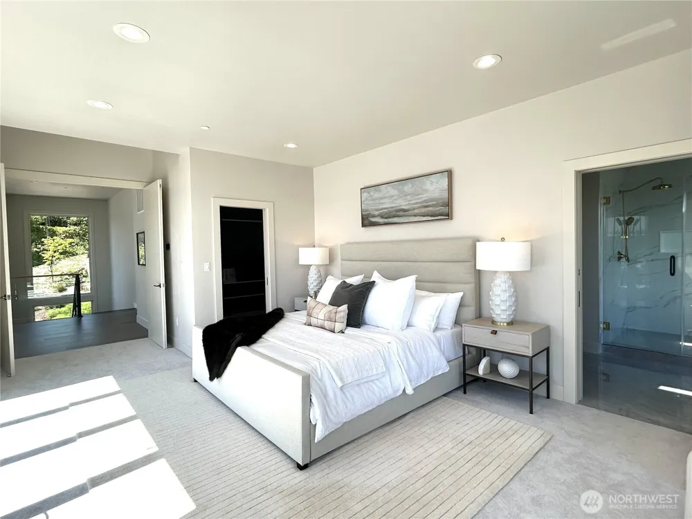 8243 W Mercer Way Mercer Island, WA 98040