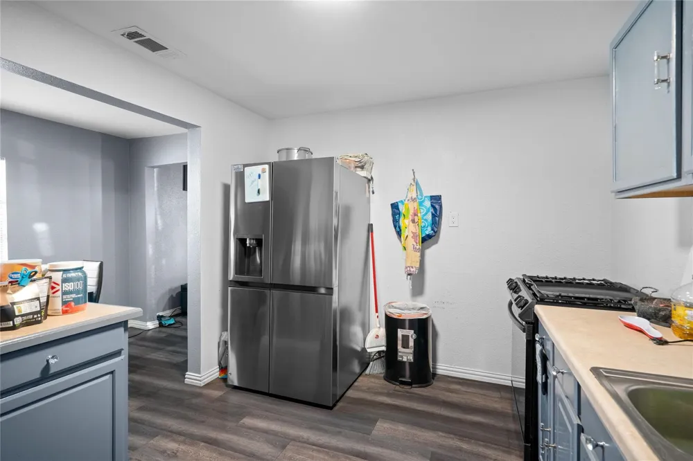 4115 S Peachtree Road Balch Springs, TX 75180