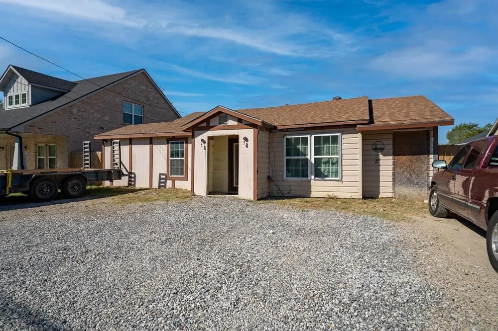 4115 S Peachtree Road Balch Springs, TX 75180