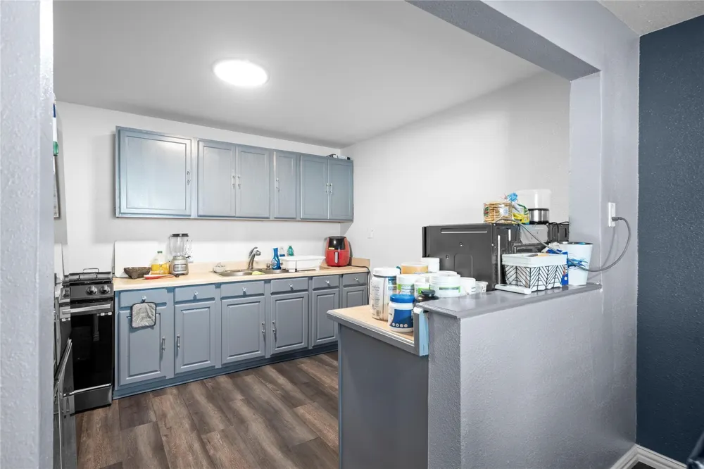 4115 S Peachtree Road Balch Springs, TX 75180
