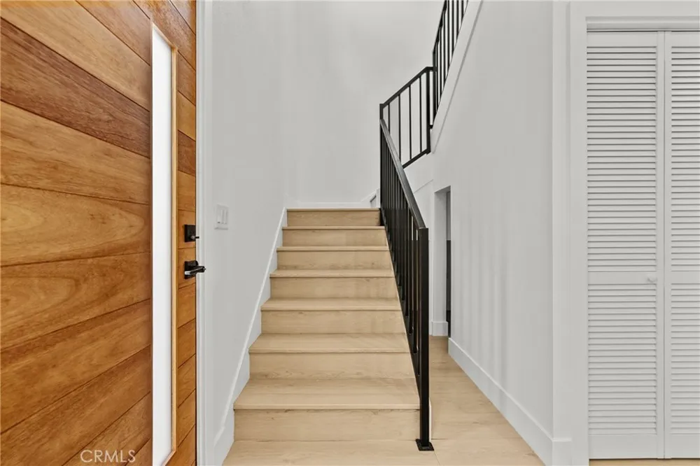 326 Leslie Way Highland Park, CA 90042