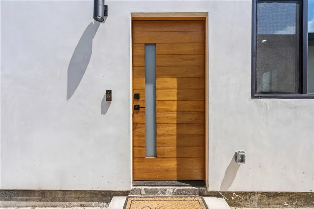326 Leslie Way Highland Park, CA 90042