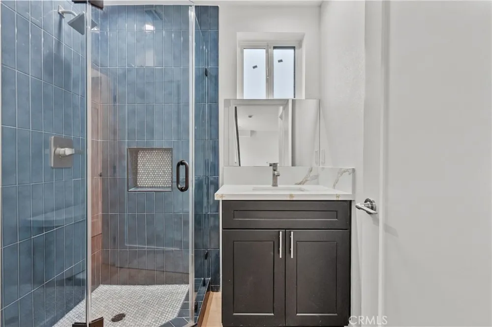 322 Leslie Way Highland Park, CA 90042