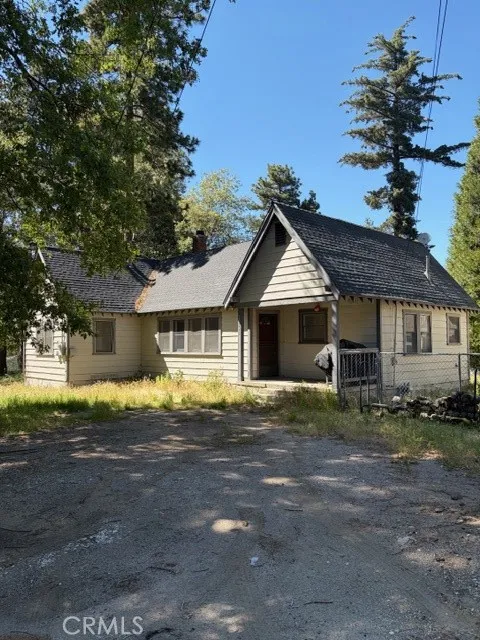 22228 Forest Cedarpines Park, CA 92322