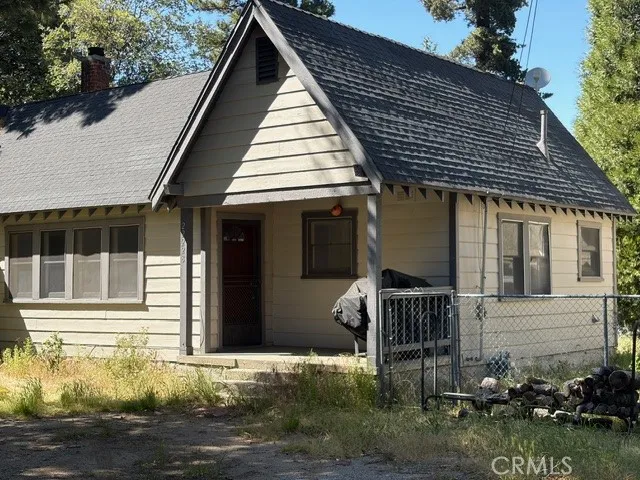 22228 Forest Cedarpines Park, CA 92322