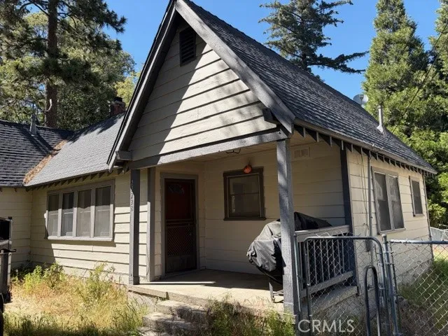 22228 Forest Cedarpines Park, CA 92322