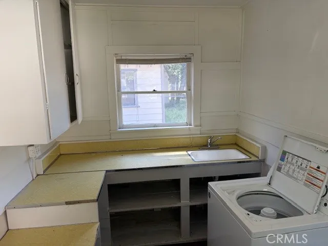 22228 Forest Cedarpines Park, CA 92322