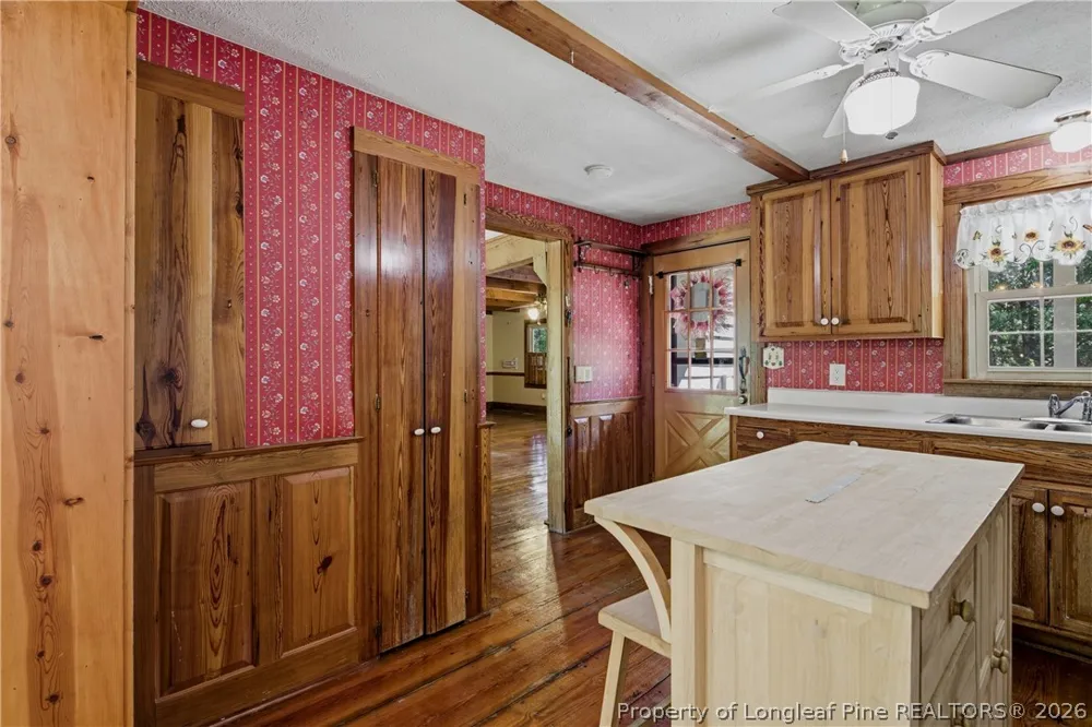 5314 Ole Cypress Springs Road Hope Mills, NC 28348