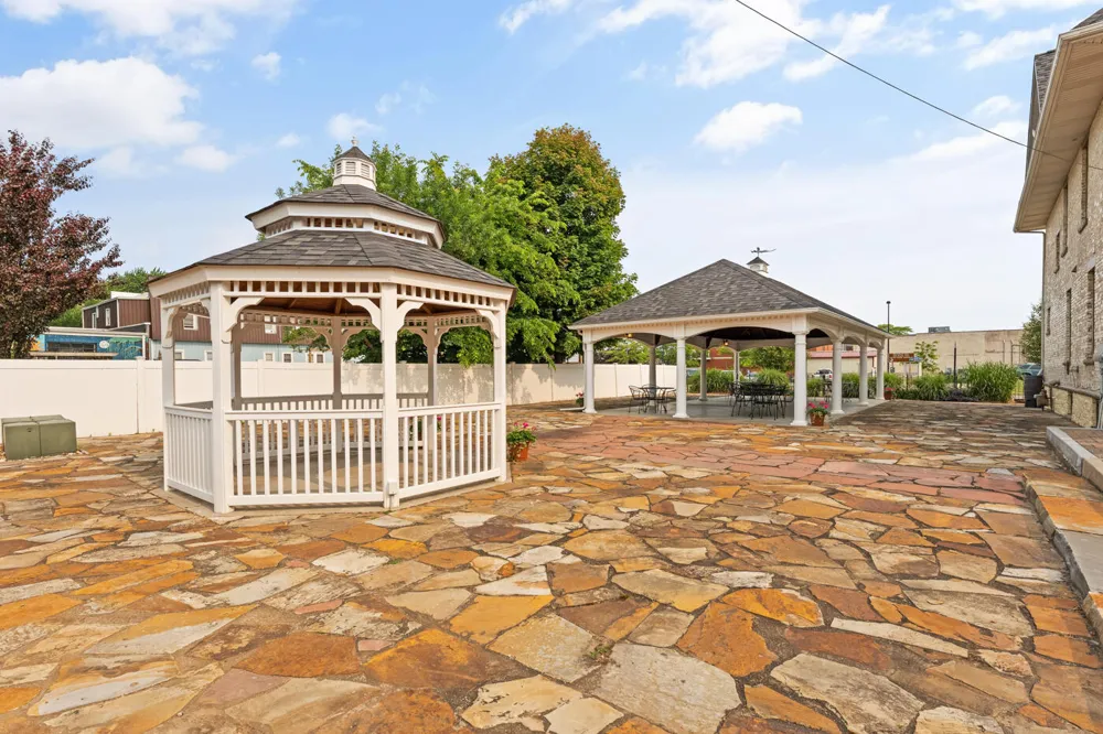 424 Huron Street South Haven City, MI 49090
