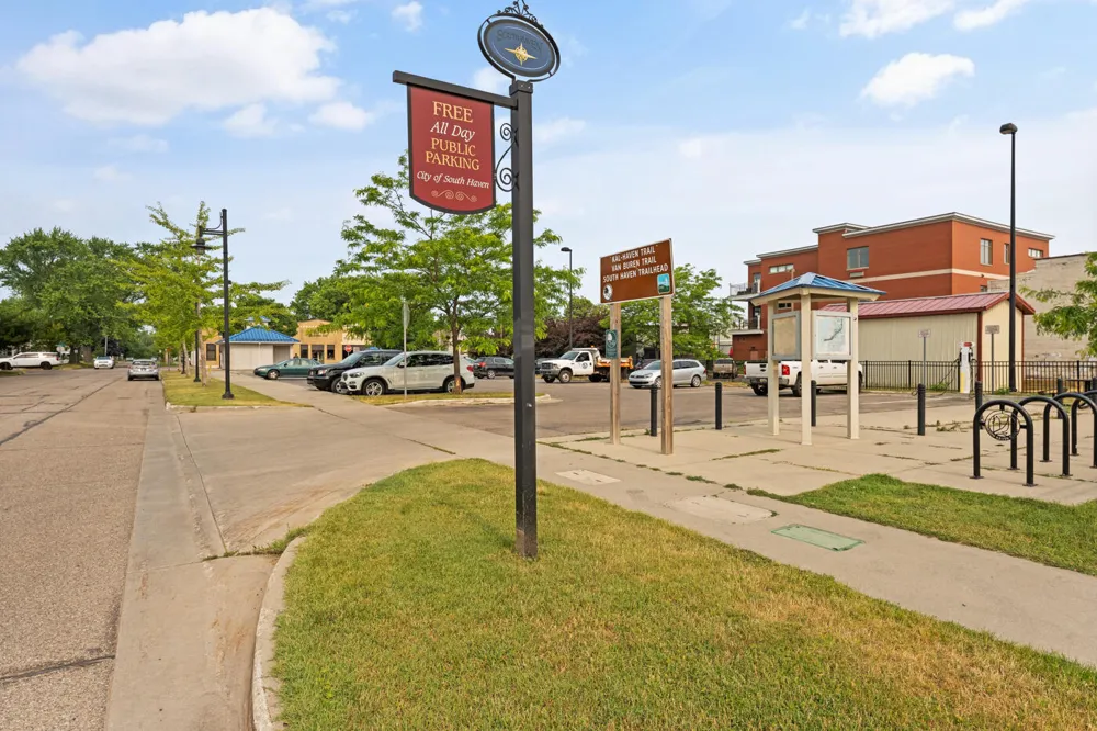 424 Huron Street South Haven City, MI 49090