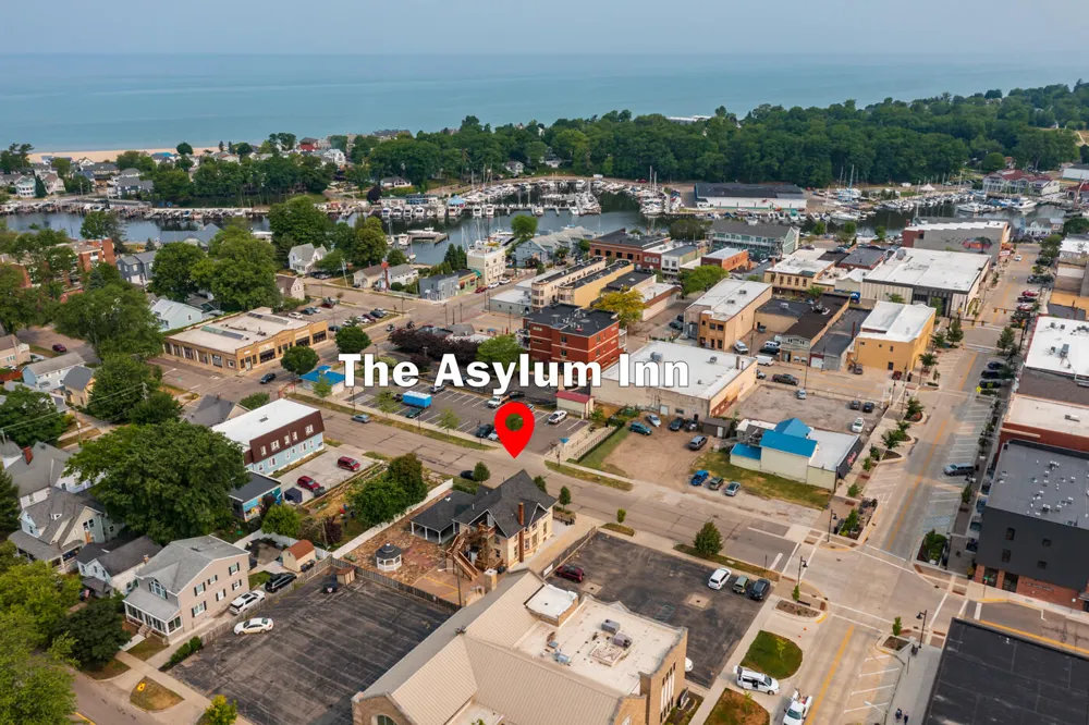 424 Huron Street South Haven City, MI 49090