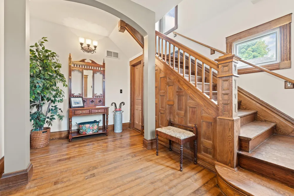 424 Huron Street South Haven City, MI 49090