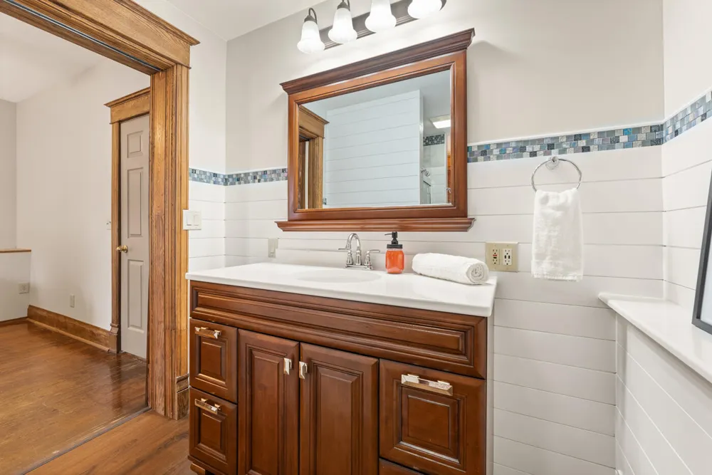 424 Huron Street South Haven City, MI 49090