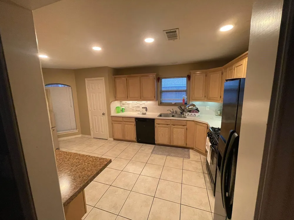 747 E 6th Street Krum, TX 76249