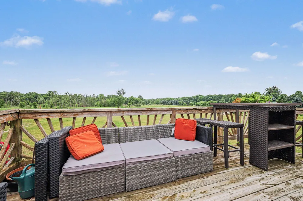 15530 Snauble Avenue NE Cedar Springs, MI 49319