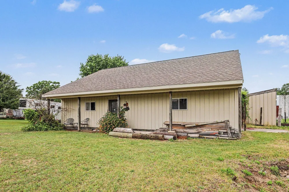 15530 Snauble Avenue NE Cedar Springs, MI 49319