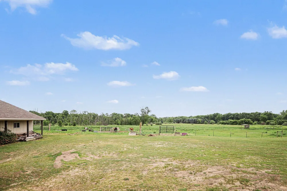15530 Snauble Avenue NE Cedar Springs, MI 49319