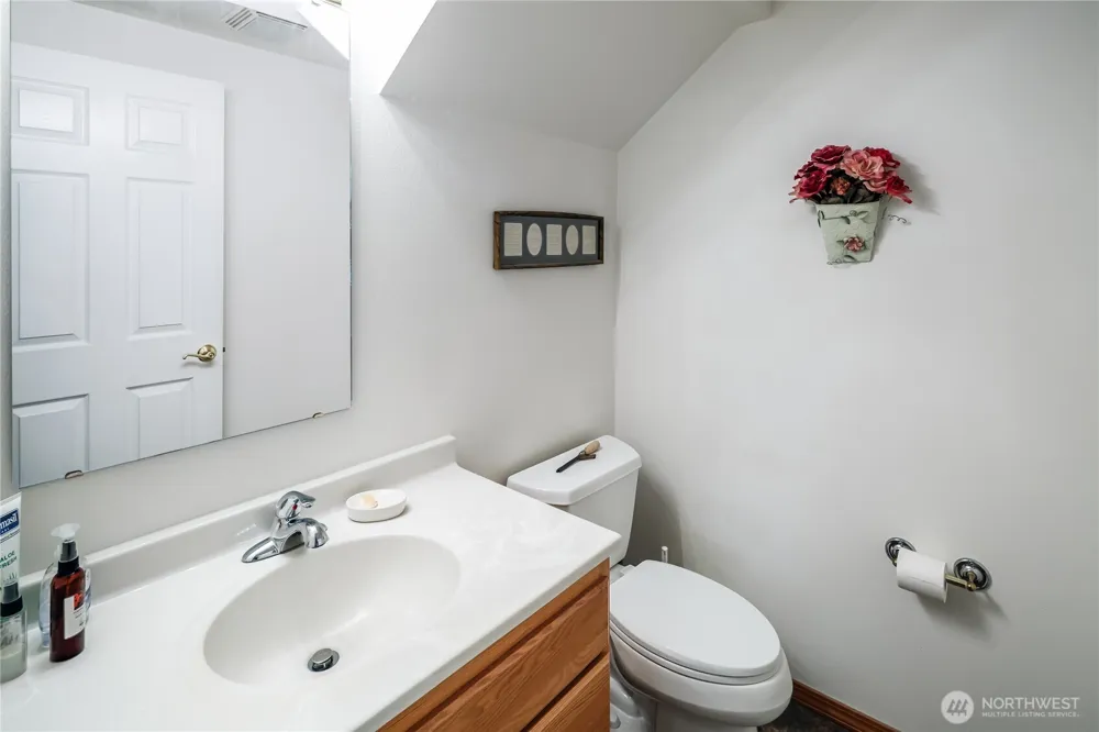 2213 James Circle #B Lynden, WA 98264