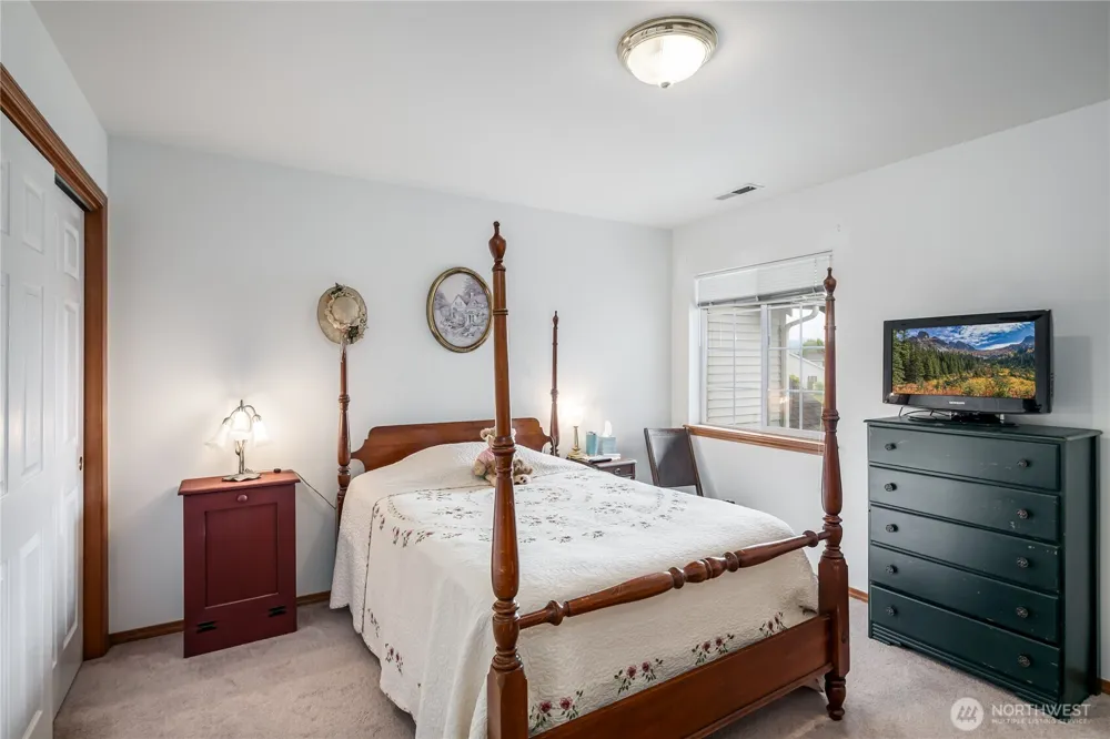 2213 James Circle #B Lynden, WA 98264