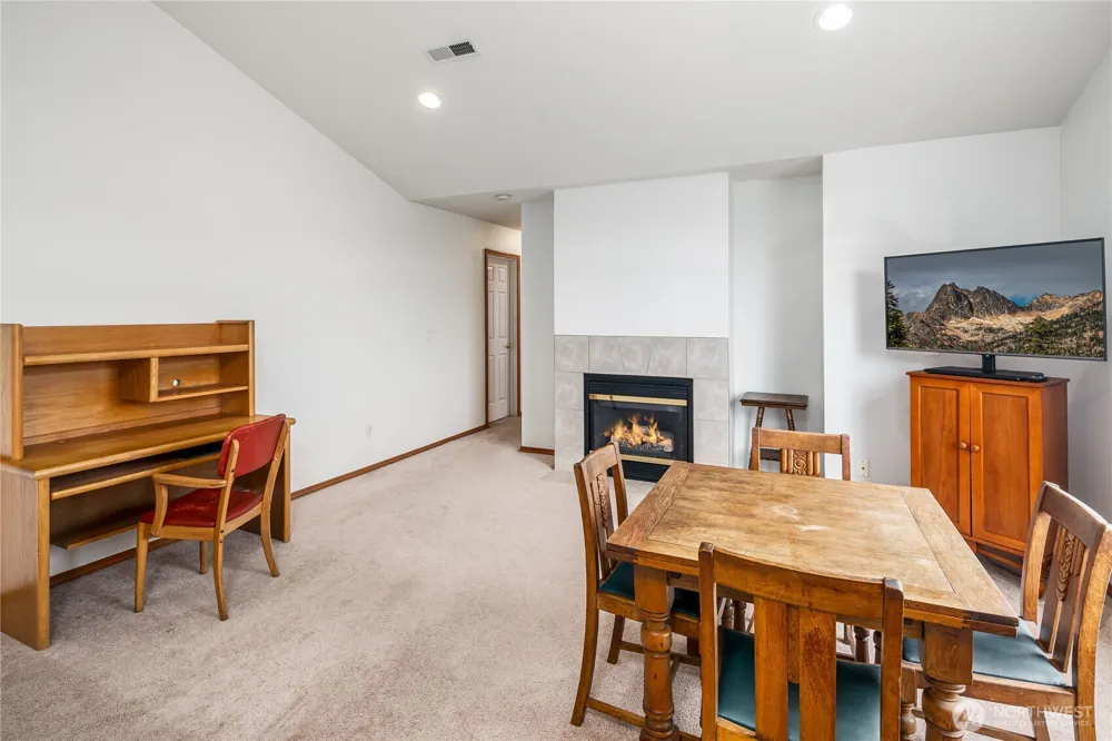 2213 James Circle #B Lynden, WA 98264