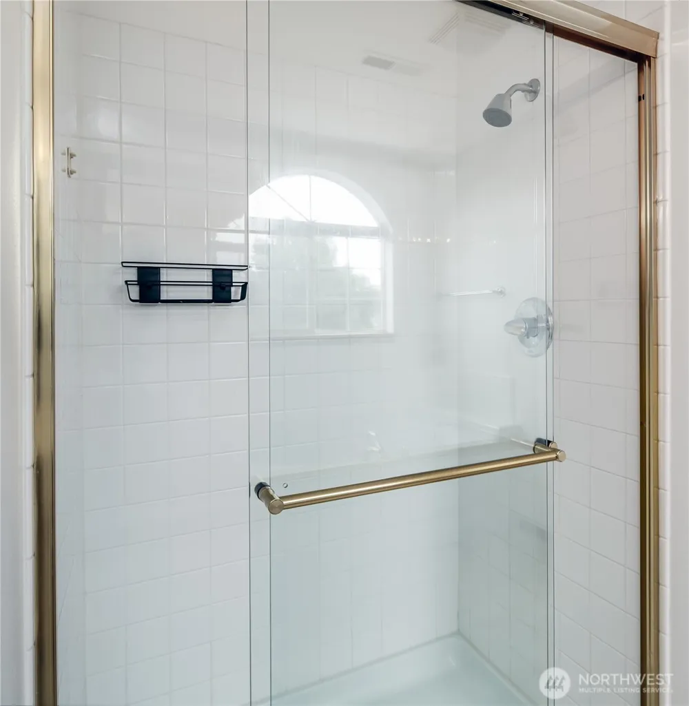 2213 James Circle #B Lynden, WA 98264
