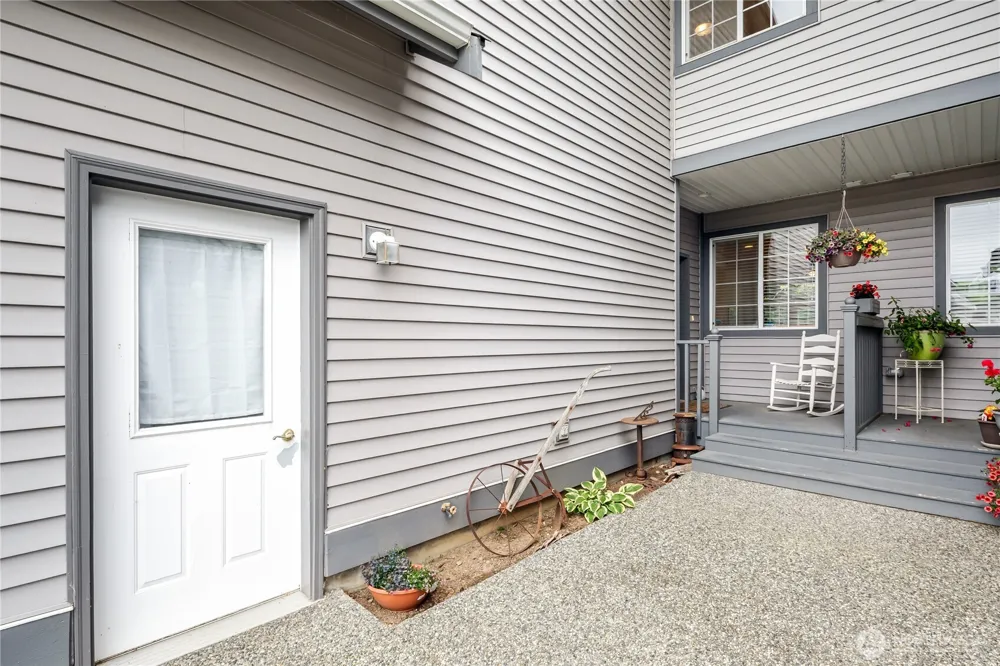 2213 James Circle #B Lynden, WA 98264