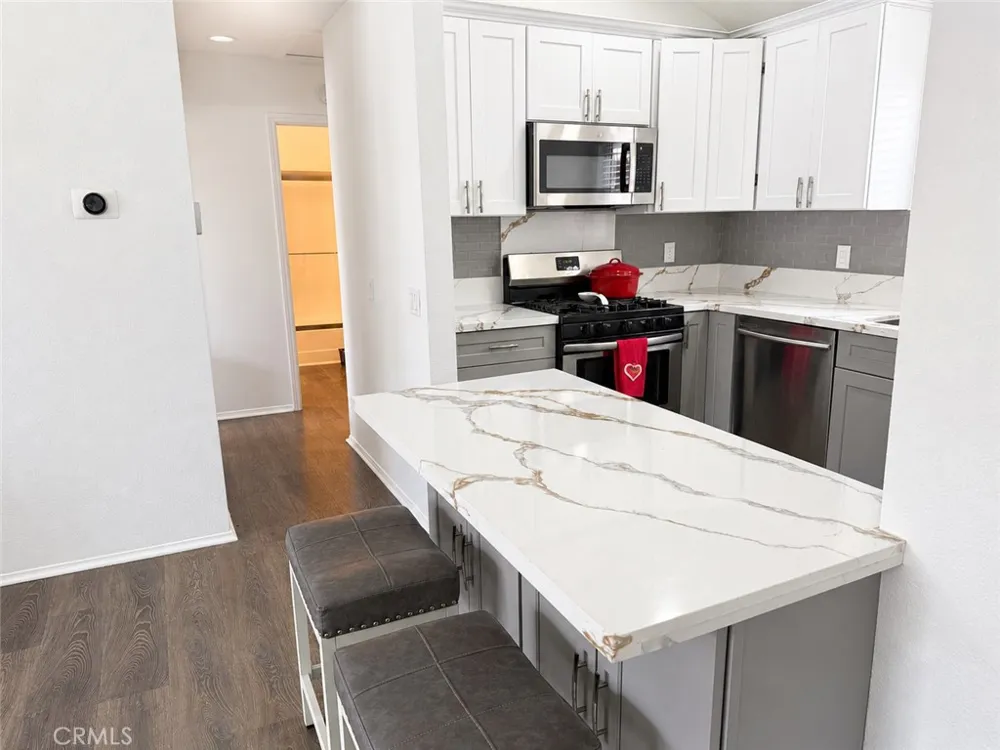 313 E Hyde Park #5 Inglewood, CA 90302