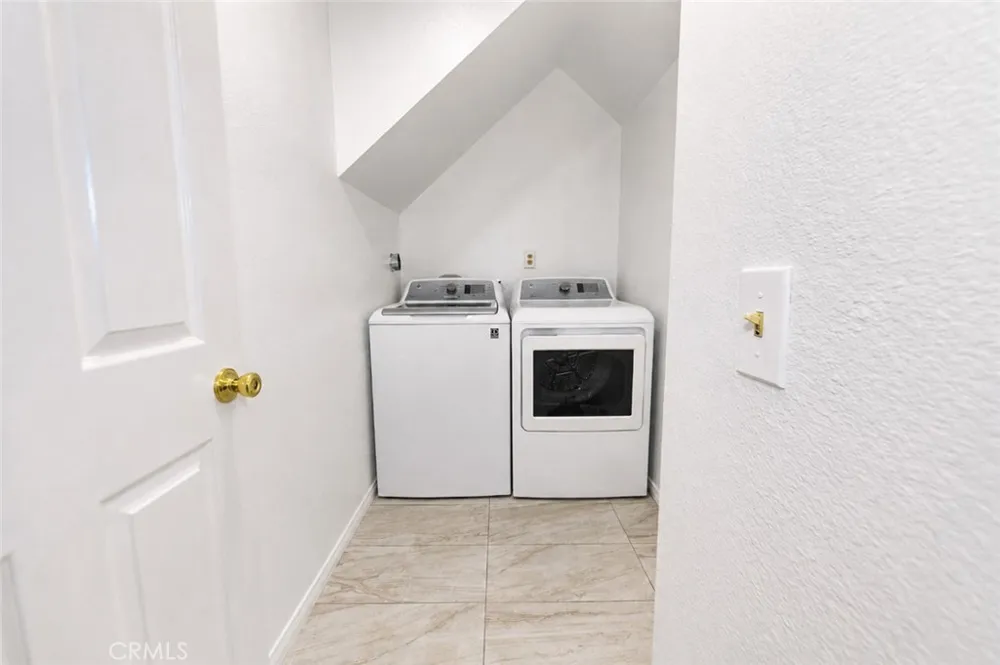 313 E Hyde Park #5 Inglewood, CA 90302
